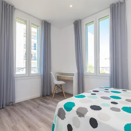 1er Etage Apartment *
